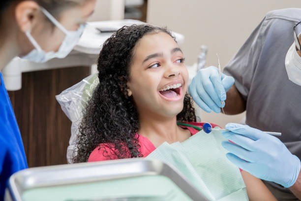 Best Cosmetic Emergency Dentistry in Hillcrest, NY
